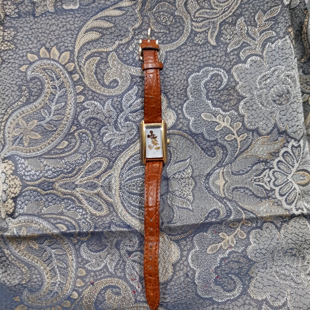 Women's watch